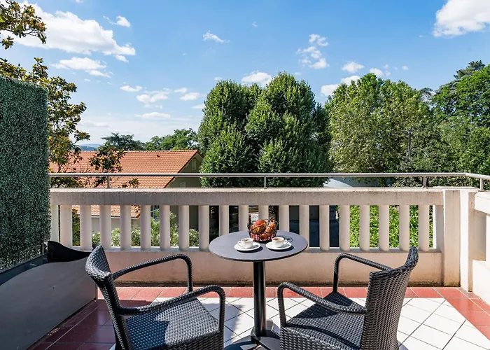 Villa Elisa M